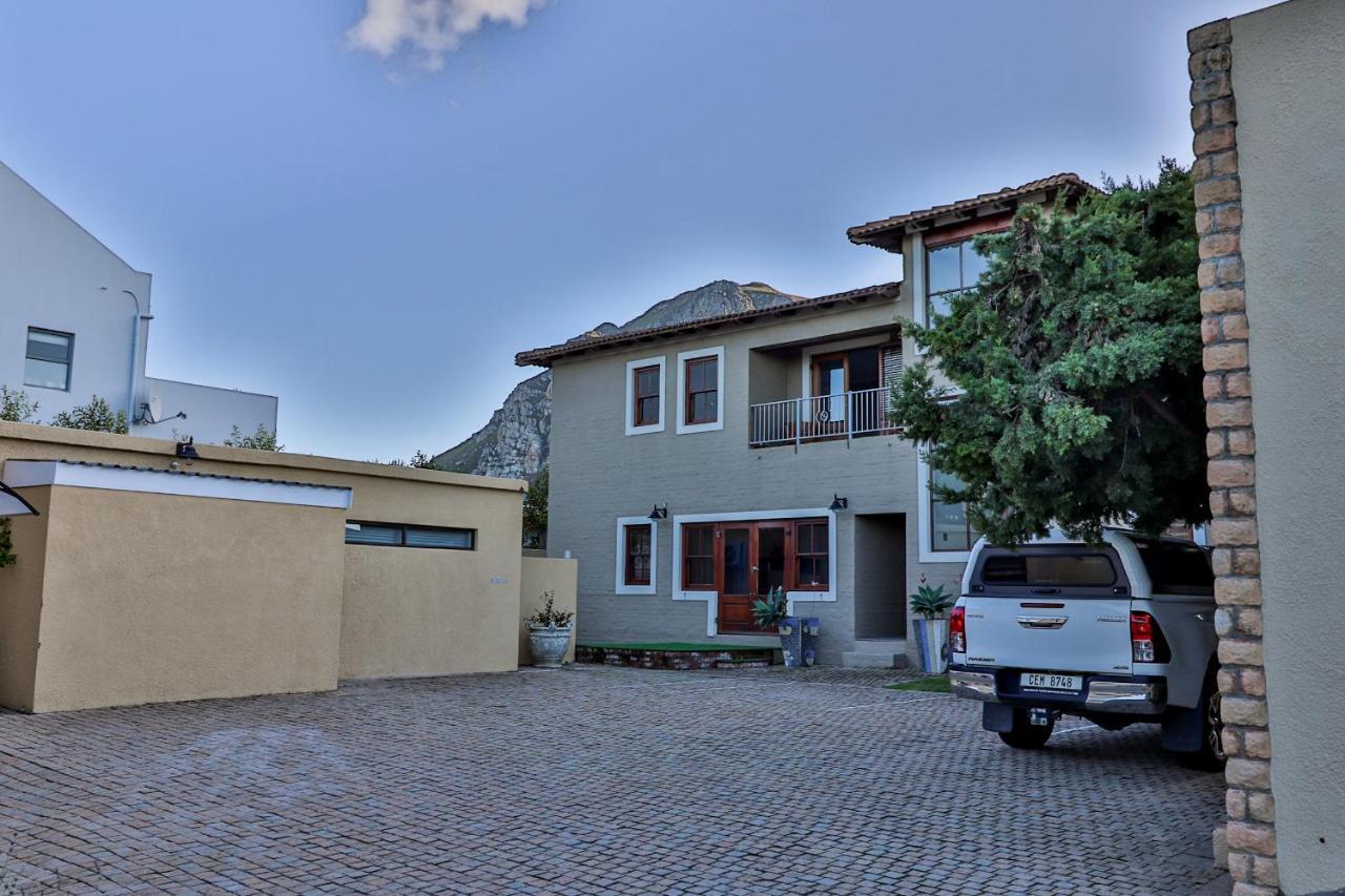 Lavender Manor Guest Lodge Hermanus Ngoại thất bức ảnh