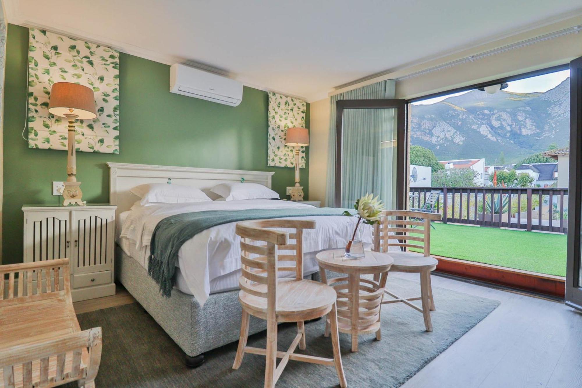 Lavender Manor Guest Lodge Hermanus Ngoại thất bức ảnh