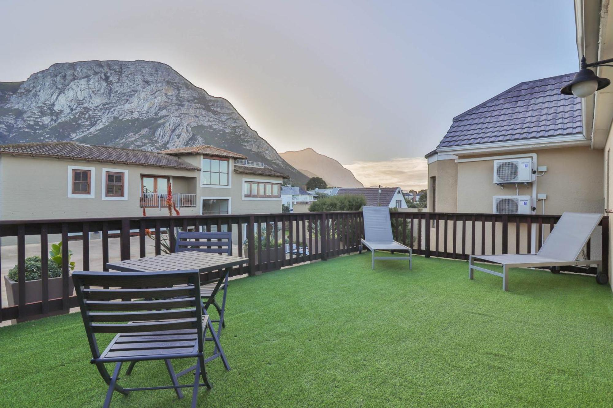 Lavender Manor Guest Lodge Hermanus Phòng bức ảnh