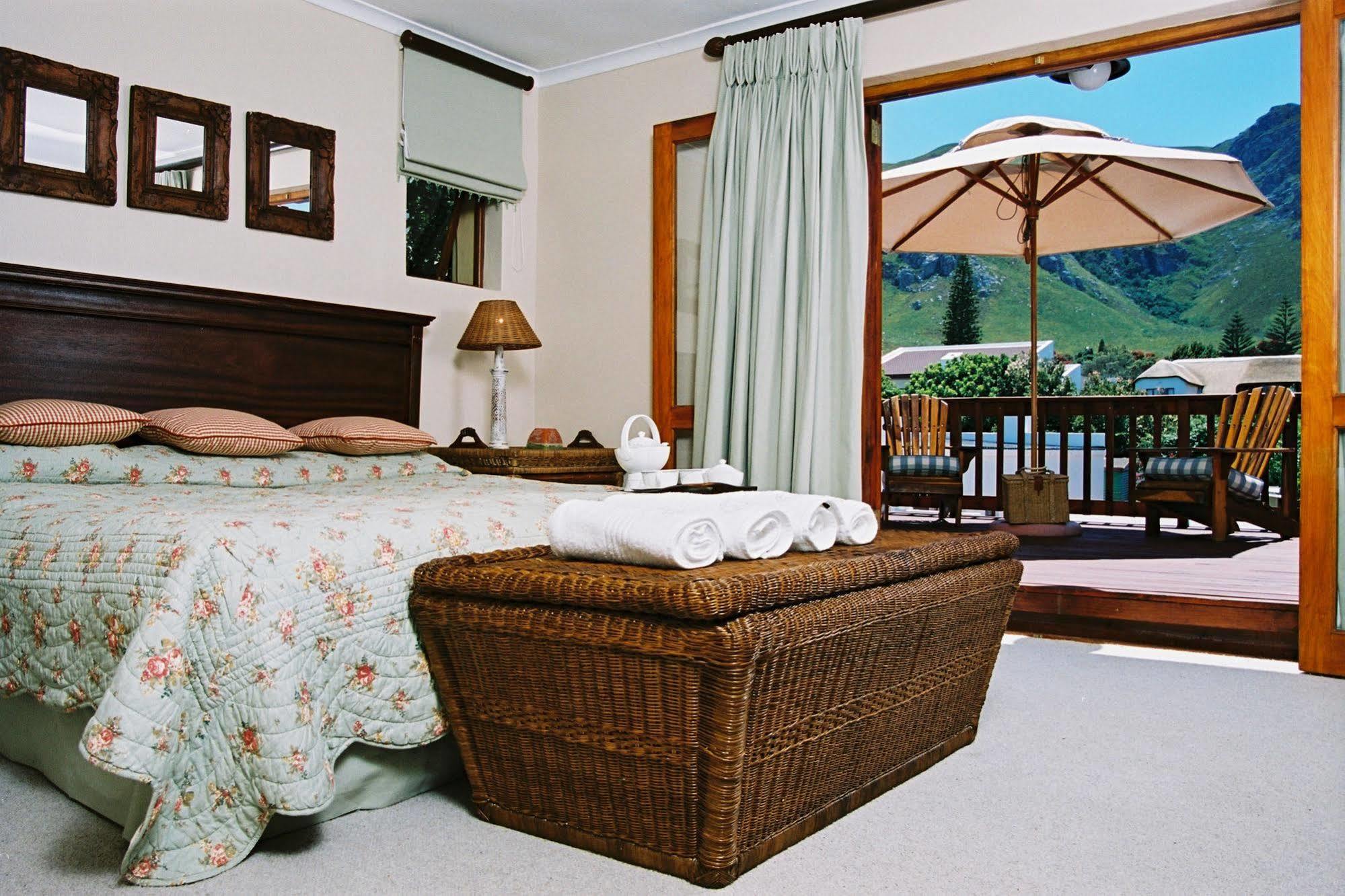 Lavender Manor Guest Lodge Hermanus Ngoại thất bức ảnh